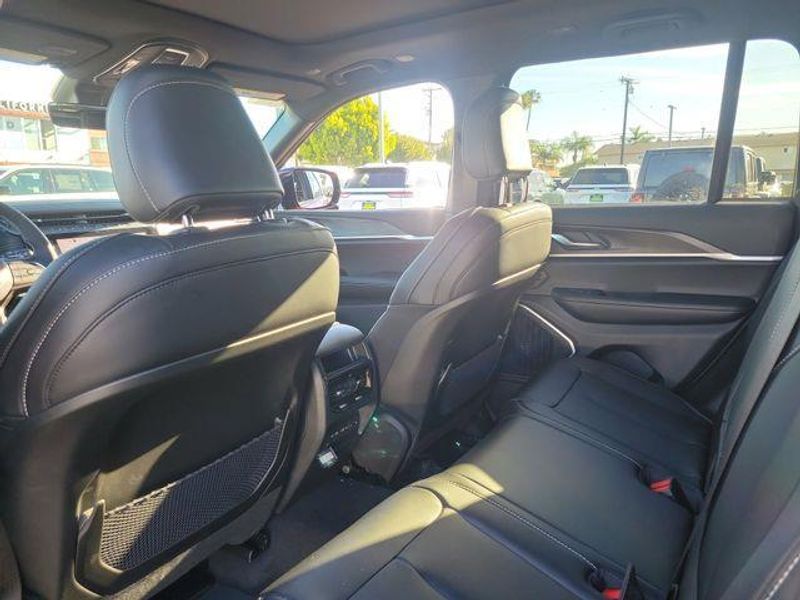 New 2026 Jeep Grand Cherokee Limited 4x4