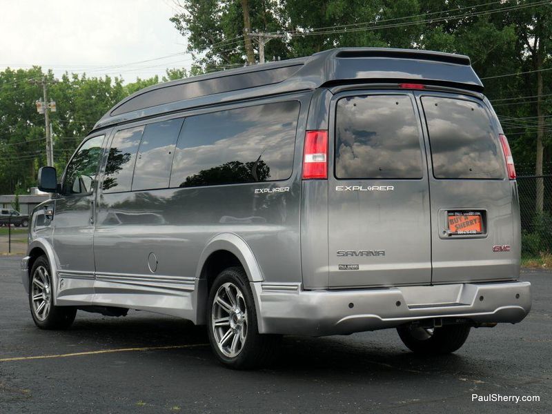 2017 GMC Savana 2500 Image 13