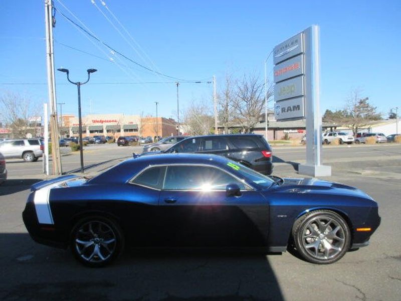 2015 Dodge Challenger R/T PlusImage 6