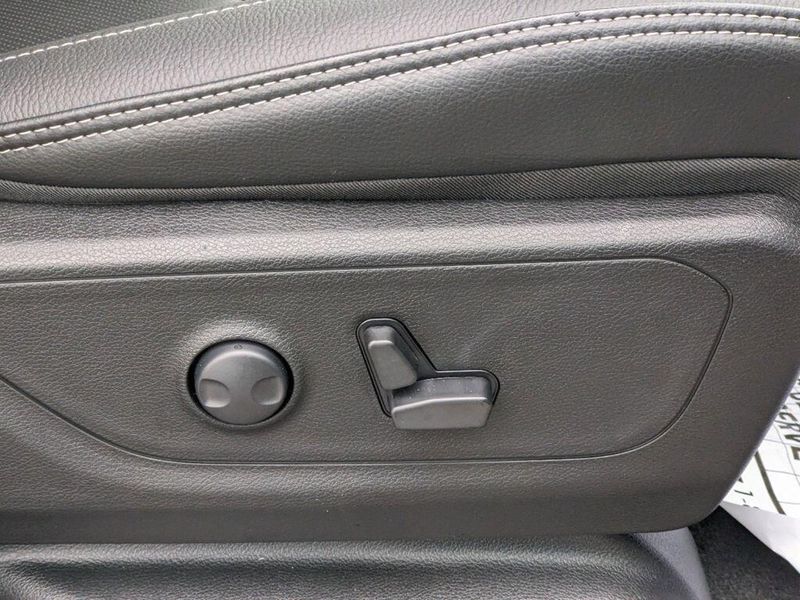 New 2025 RAM 1500 Rebel Crew Cab 4x4 5