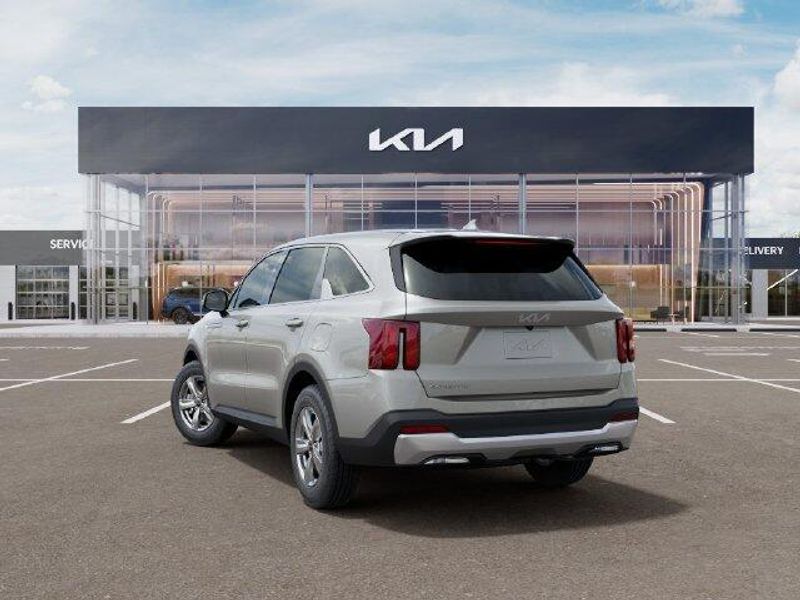 New 2026 Kia Sorento LXImage 5