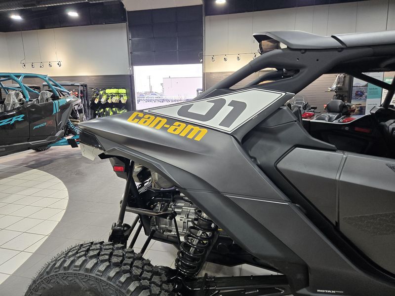 2025 Can-Am MAVERICK R MAX X RS WITH SMARTSHOX 999T DCT CARBON BLACK AND NEO YELLOWImage 9