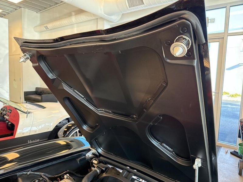 1967 Chevrolet Corvette 327/300 3-speed