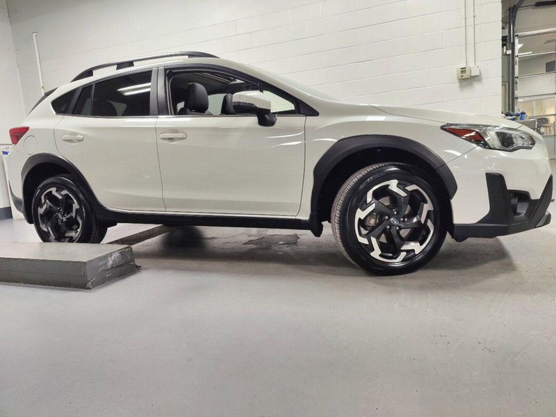 2022 Subaru Crosstrek Limited AWD w/Sunroof/NavImage 3