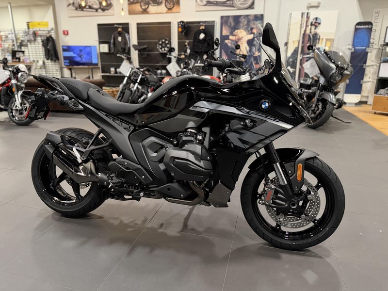 2026 BMW R 1300 RSImage 1