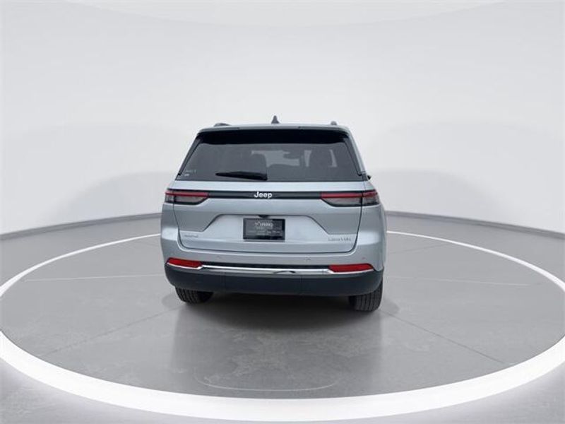 2024 Jeep Grand Cherokee Limited 4x4Image 7