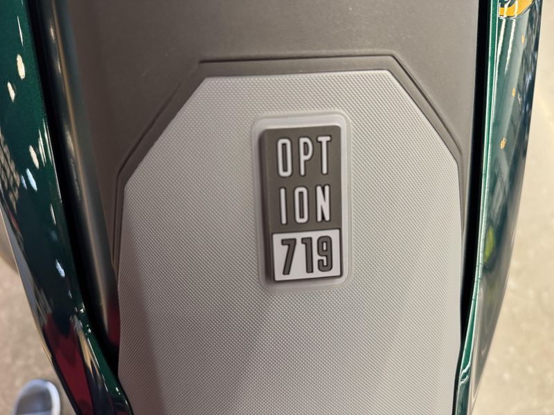 2025 BMW R 1300 GS - OPTION 719 - AURELIUS GREEN METALLIC 