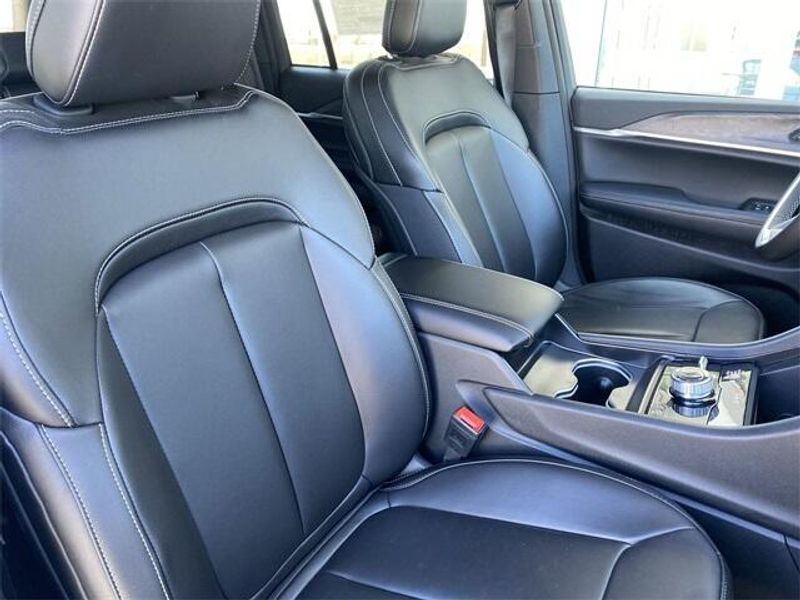 2024 Jeep Grand Cherokee 4xeImage 11