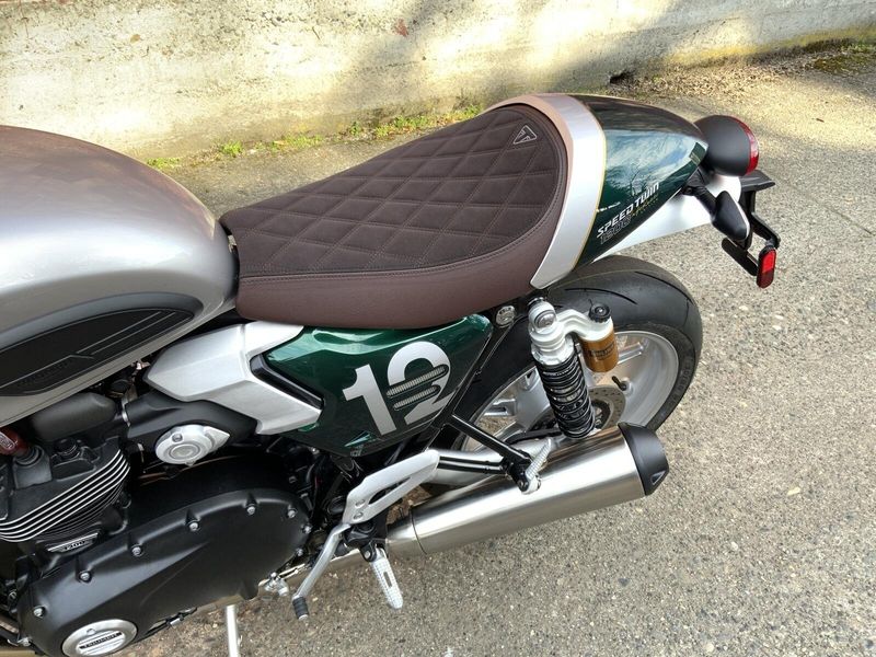 2027 Triumph SPEED TWIN 1200 CAFE RACER