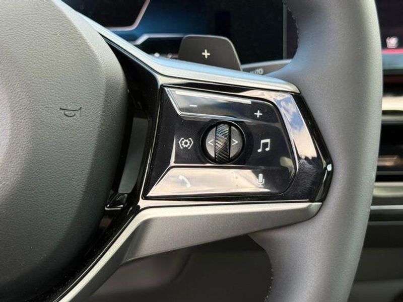 New 2026 BMW 5 Series 530iImage 23