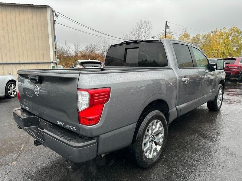 2021 Nissan Titan SVImage 14