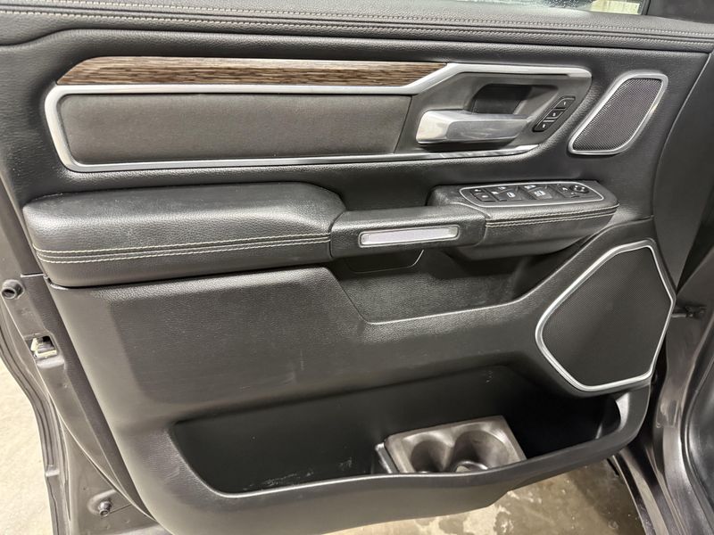Used 2020 RAM 1500 LaramieImage 16