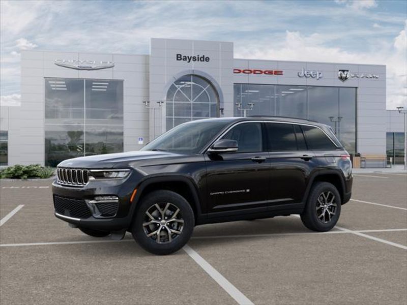 2025 Jeep Grand Cherokee Limited photo 2