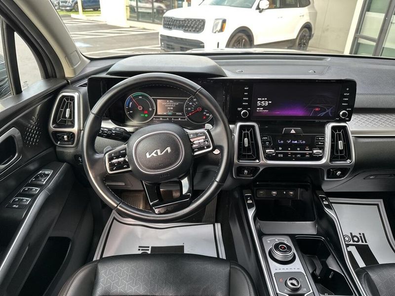 Used 2023 Kia Sorento Hybrid EXImage 26