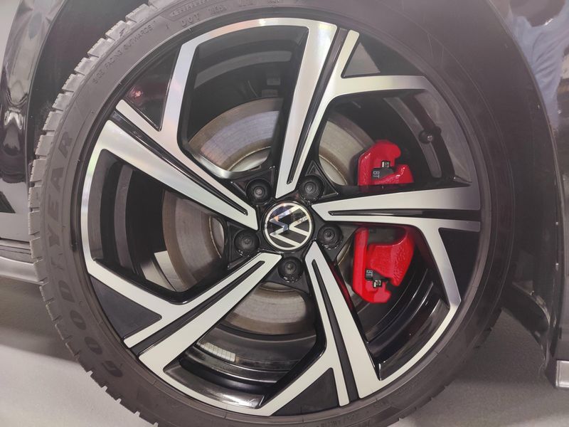 Used 2024 Volkswagen Golf GTI SE w/SunroofImage 24
