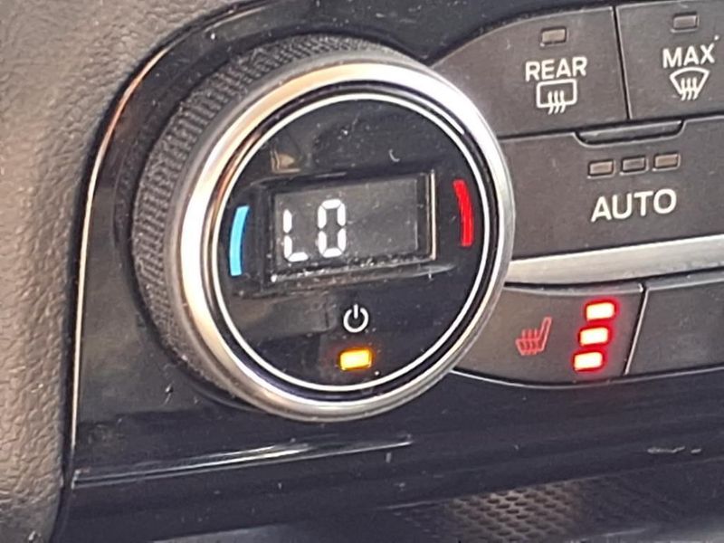 Used 2021 Ford Escape Hybrid TitaniumImage 6