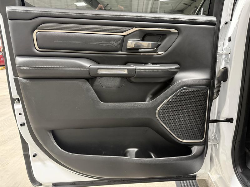 Used 2020 RAM 1500 Limited in a Ivory White Tri Coat Pearl Coat exterior color and Blackinterior. Thys Motor Company 319-318-6640 thysmotorco.com 