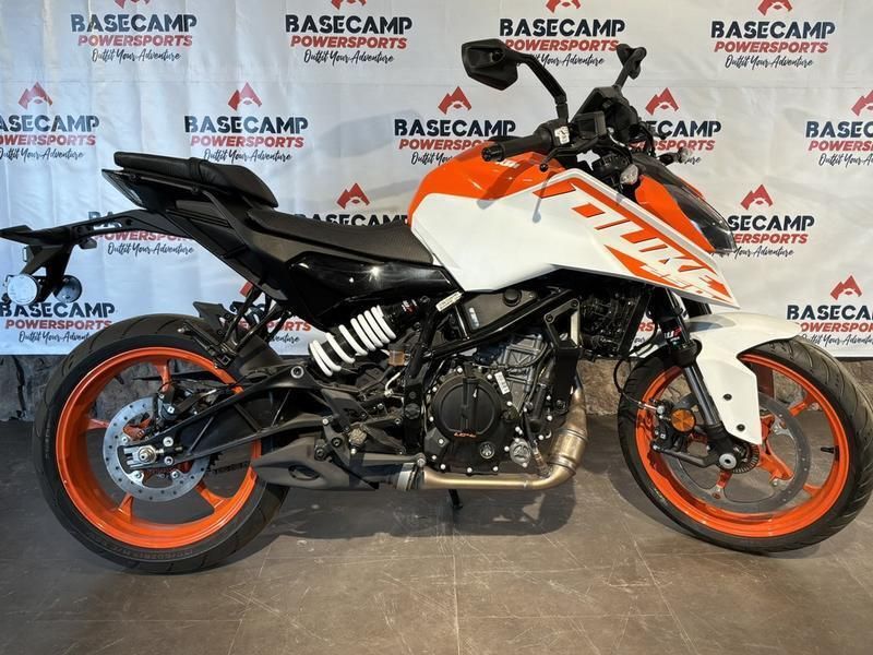 2024 KTM 250 DUKE