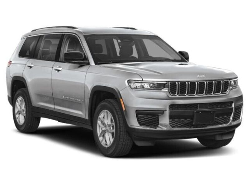 2025 Jeep Grand Cherokee Summit ReserveImage 6