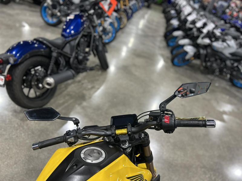 Used 2024 Honda CB300R ABS Image 2