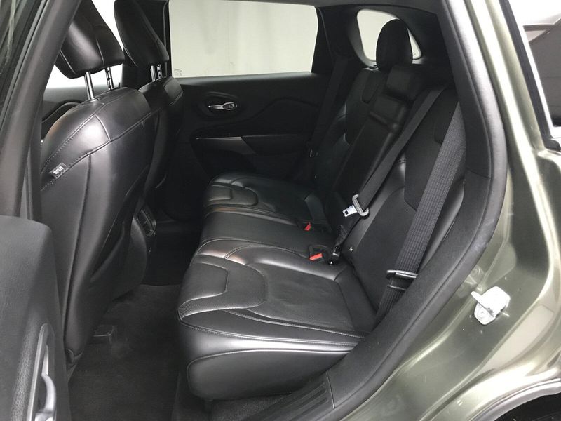 2019 Jeep Cherokee LimitedImage 13