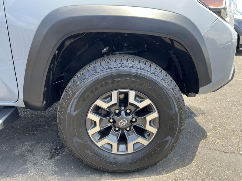 Used 2018 Toyota Tacoma TRD Off RoadImage 28