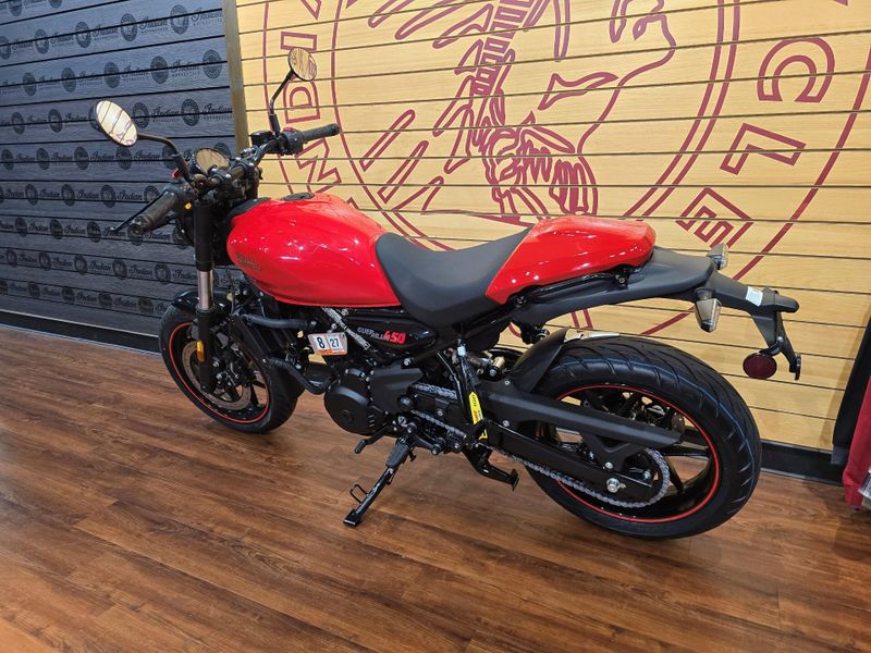 New 2027 Royal Enfield Guerrilla 450 Image 5