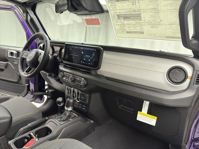 New 2026 Jeep Gladiator Willys 4x4Image 15