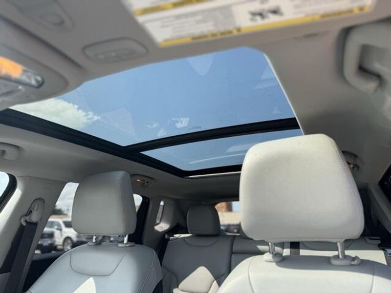 2022 Jeep Compass LatitudeImage 17
