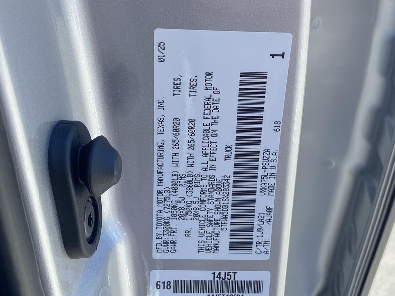 New 2025 Toyota Tundra PlatinumImage 20