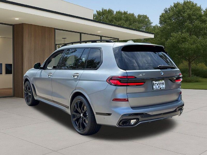 New 2027 BMW X7 xDrive40iImage 12
