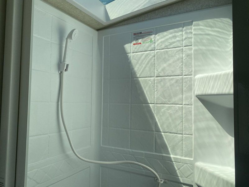 2024 ARCTIC FOX 1150 W/Gen Image 21