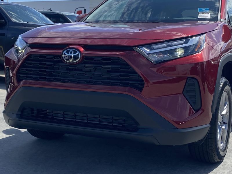 New 2025 Toyota RAV4 XLEImage 7