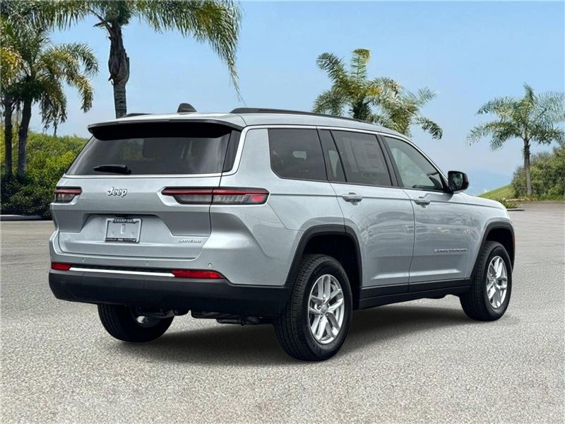 New 2026 Jeep Grand Cherokee L Laredo 4x2