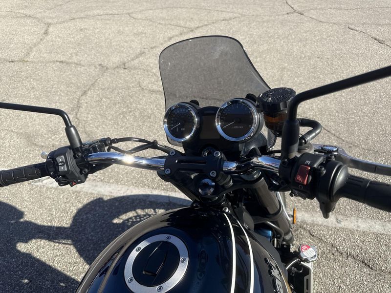 Used 2022 Kawasaki Z900RS ABS Image 13