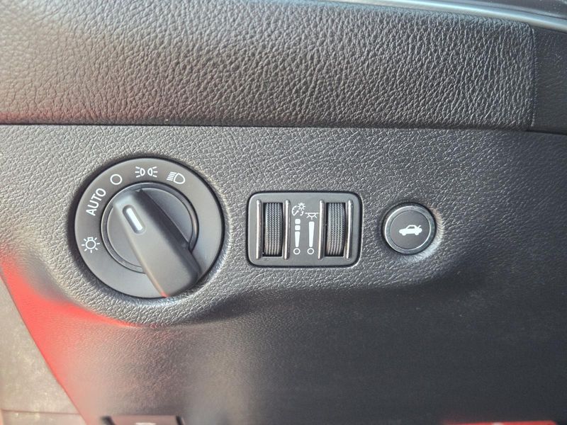 Used 2021 Dodge Challenger SXT RWD