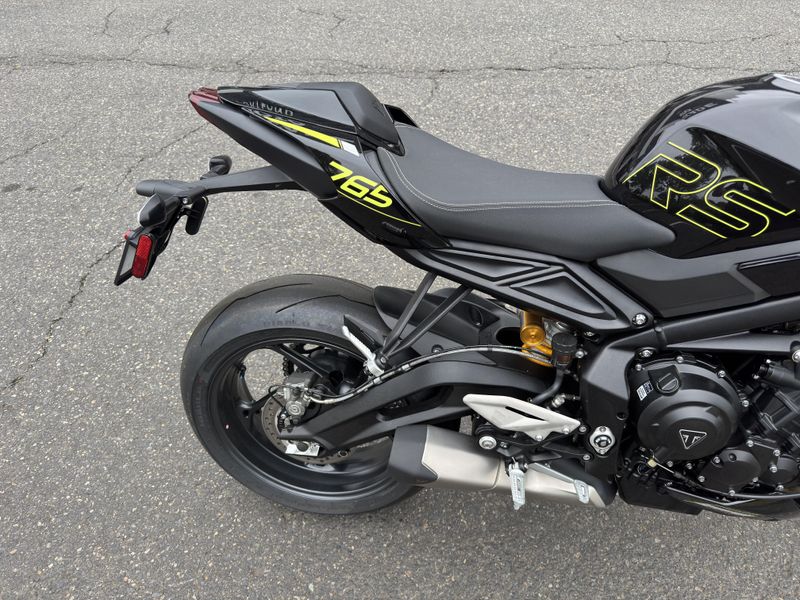 2025 Triumph Street Triple 765 RS - PHANTOM BLACK 