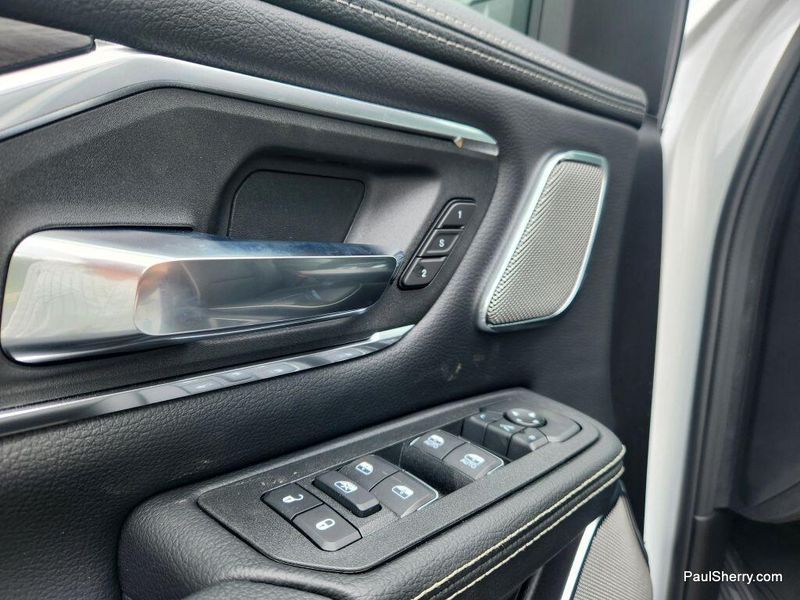 2025 RAM 1500 Laramie Crew Cab 4x4 5