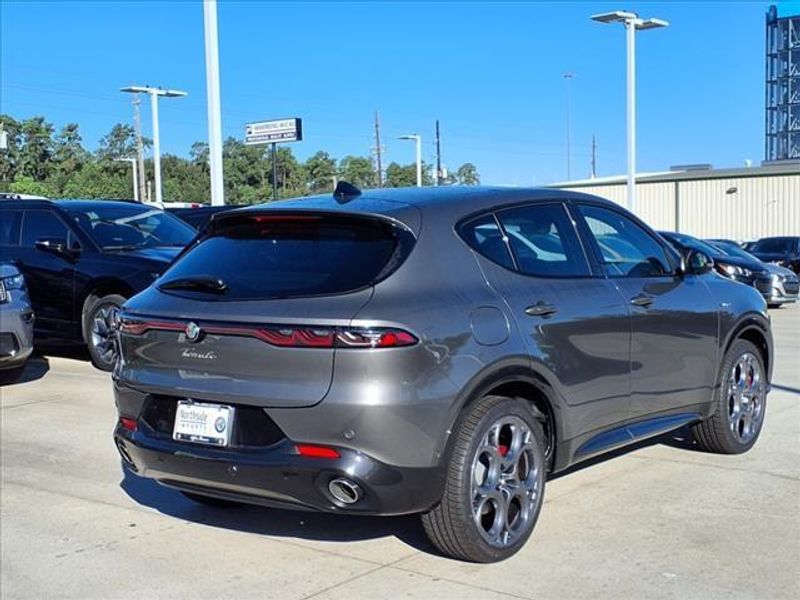 2024 Alfa Romeo Tonale Veloce Eawd in a Grigio (Gray) Ascari Metallic exterior color and Blackinterior. Northside Alfa Romeo of Houston 281-475-4549 alfaromeousaofnorthhouston.com 