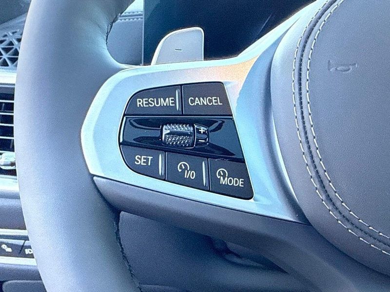 New 2027 BMW X7 xDrive40iImage 22