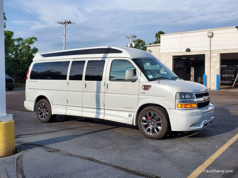 Used 2023 Chevrolet Express Cargo Image 2