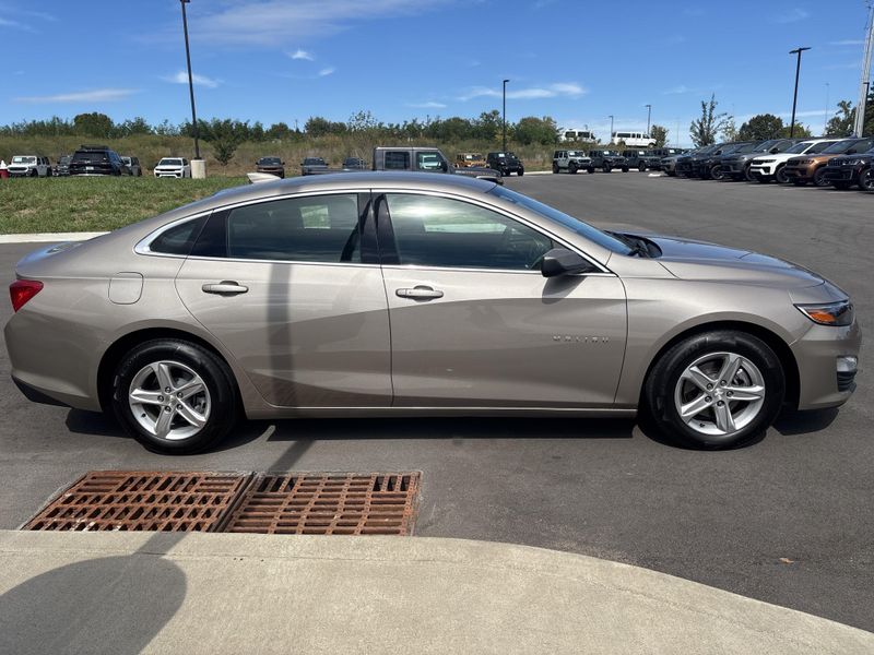 Used 2023 Chevrolet Malibu LTImage 7