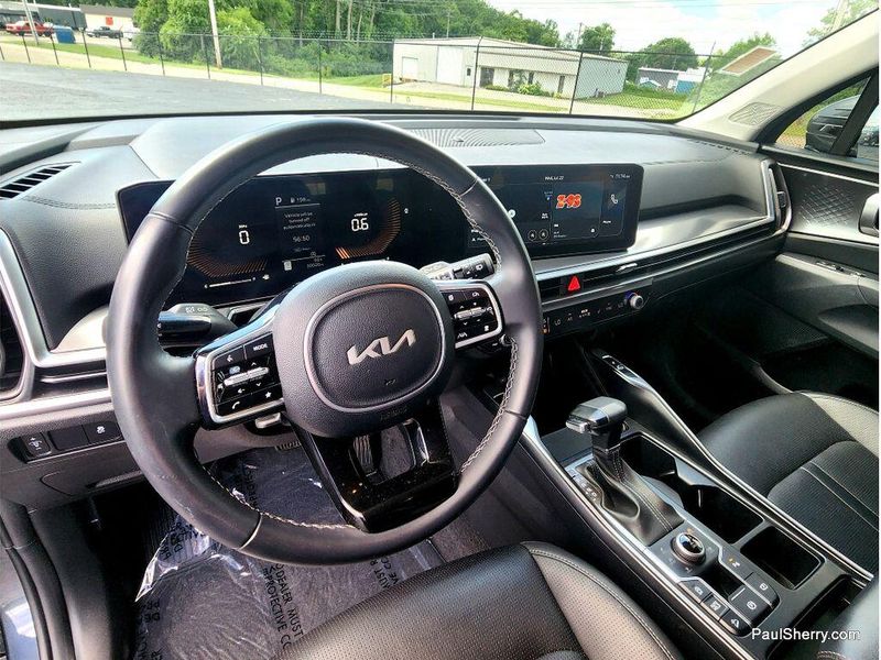 Used 2024 Kia Sorento S