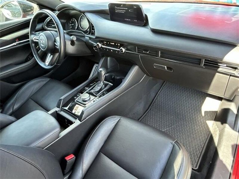 2022 Mazda Mazda3 Hatchback Premium PlusImage 13