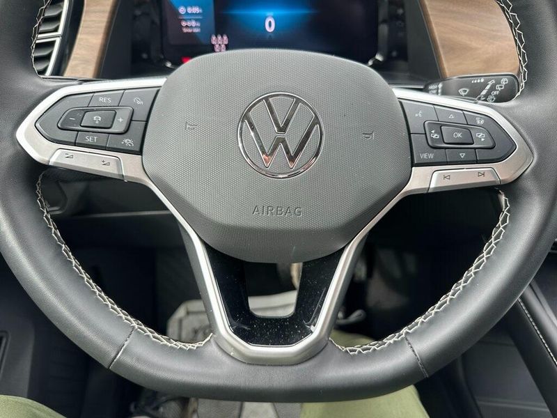 2024 Volkswagen Atlas 2.0T SE w/TechnologyImage 3