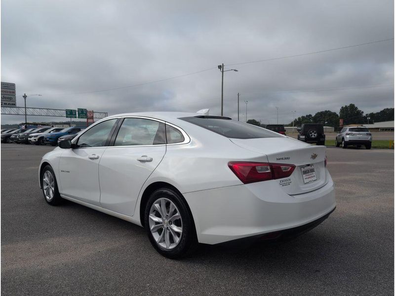 2023 Chevrolet Malibu LTImage 3