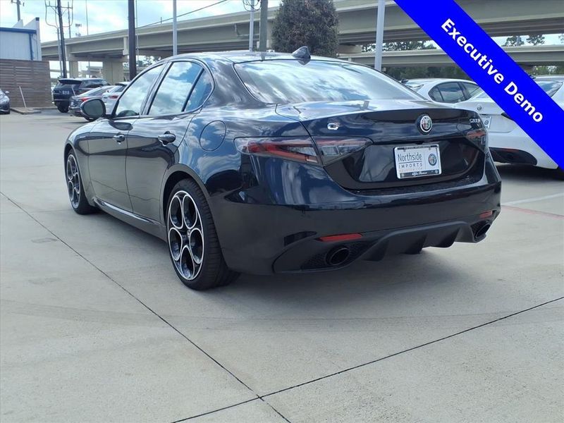 New 2025 Alfa Romeo Giulia RwdImage 9