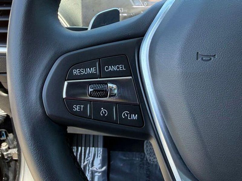 Used 2024 BMW 3 Series 330iImage 25