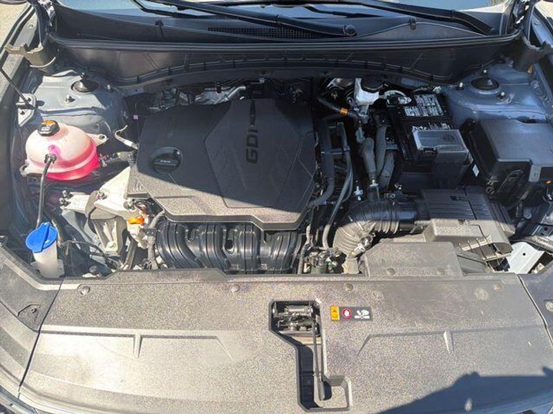 Used 2025 Hyundai Tucson SELImage 18