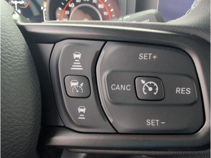 New 2026 Jeep Gladiator Sahara 4x4Image 23
